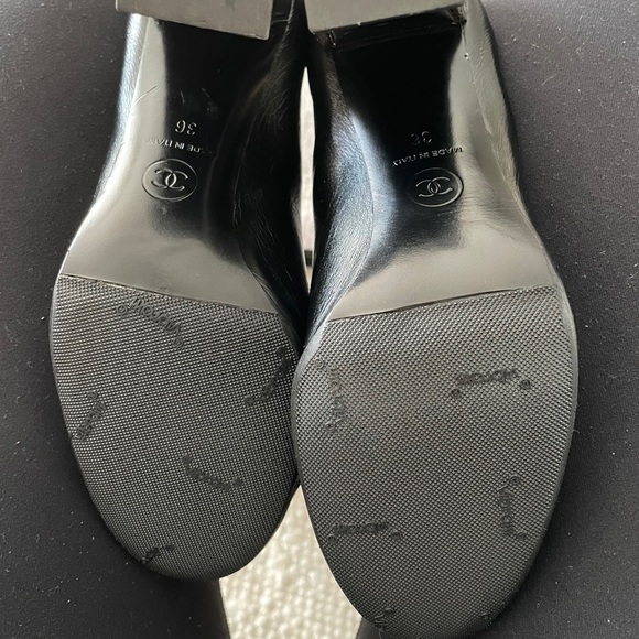 CHANEL black patent leather boots. PRICE FIRM - Picture 9 of 10